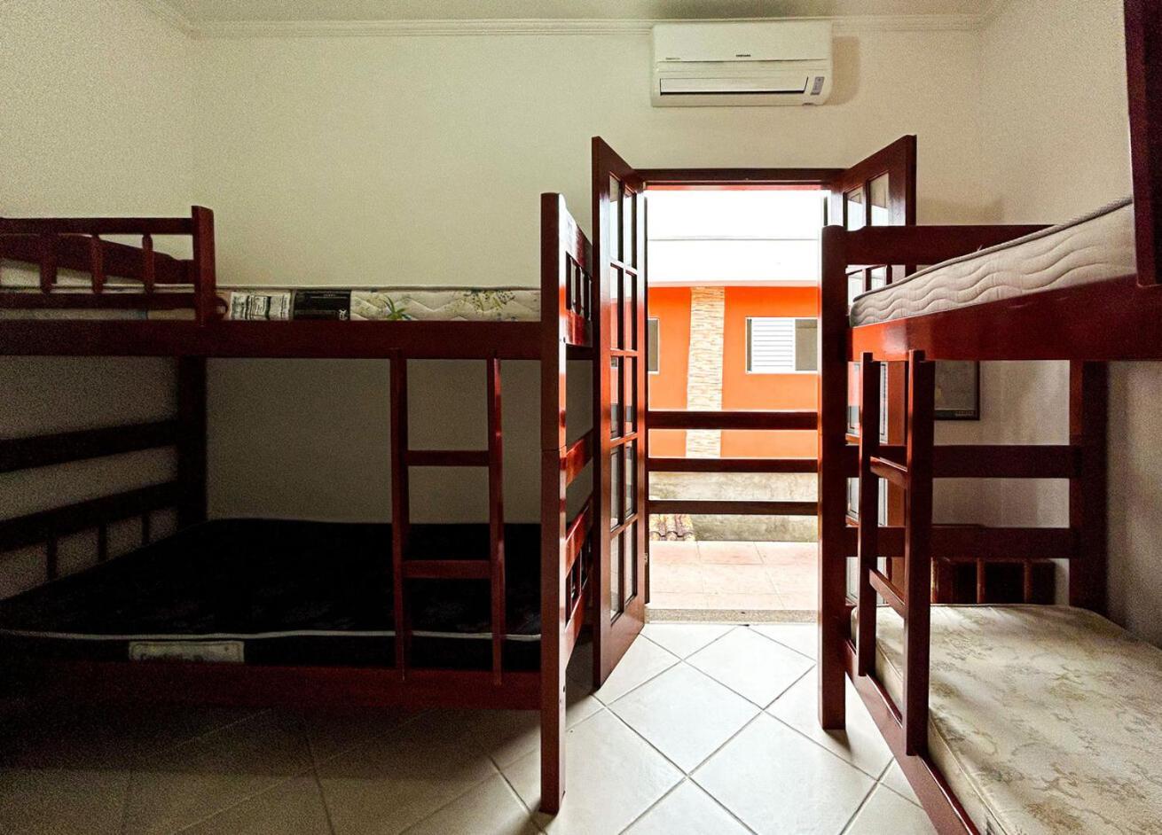 Вилла Incrivel Casa A 200M Da Praia Da Enseada Бертиога Экстерьер фото