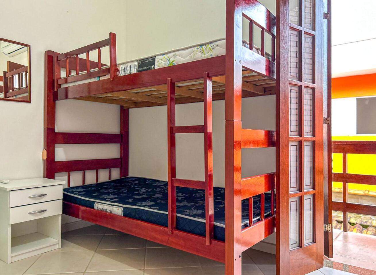 Вилла Incrivel Casa A 200M Da Praia Da Enseada Бертиога Экстерьер фото